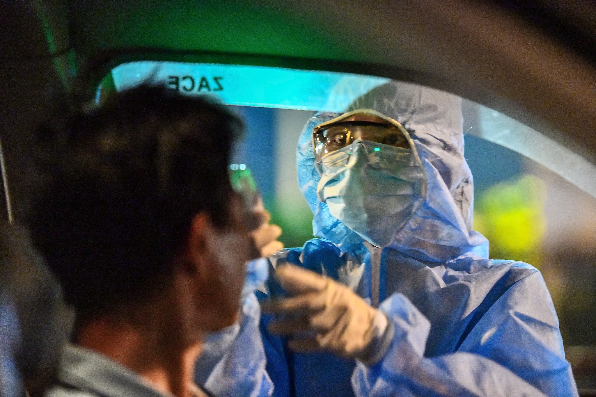 TP.HCM lap chot chan kiem dich anh 6