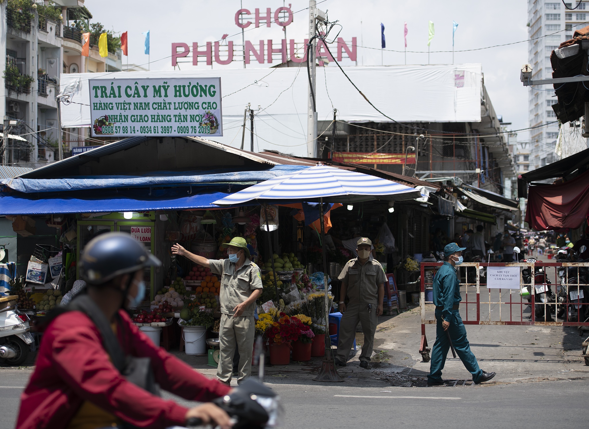 Phong toa cho Phu Nhuan anh 1