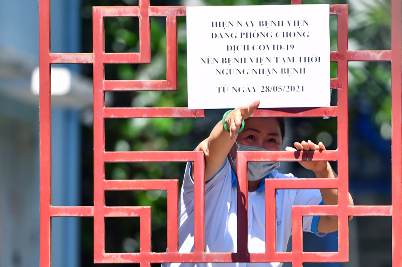 TP.HCM phong toa hang loat diem co dich Covid-19 anh 3