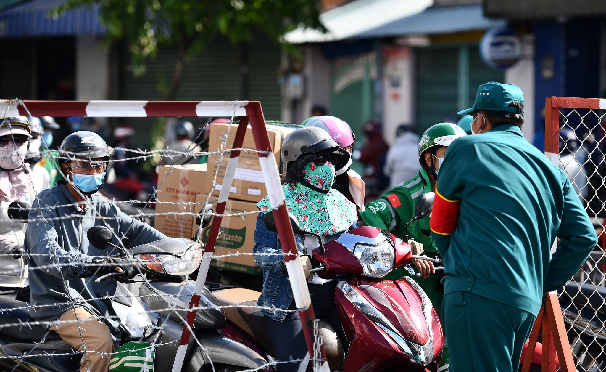 Un u chot cach ly o Go Vap anh 8