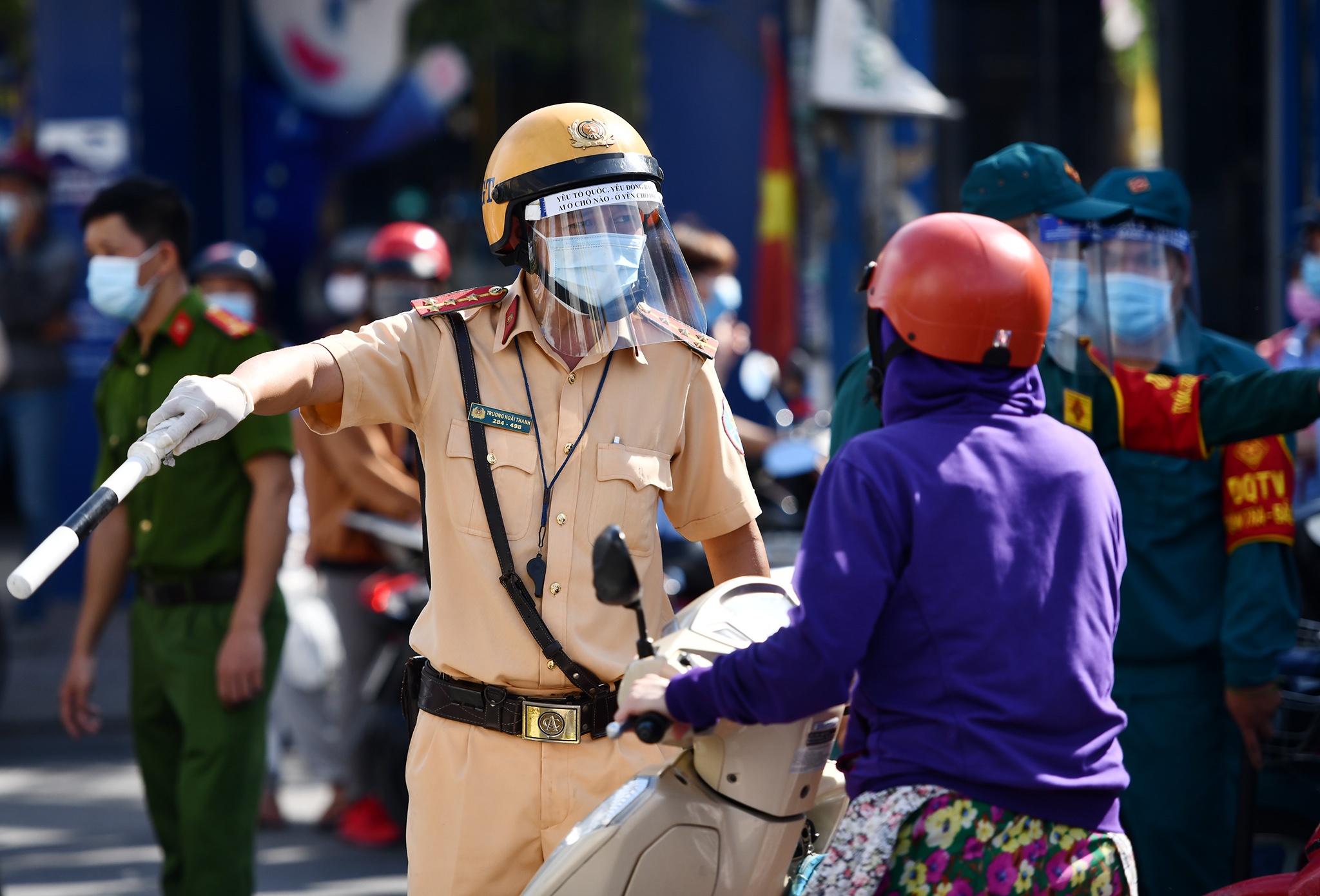 Un u chot cach ly o Go Vap anh 5