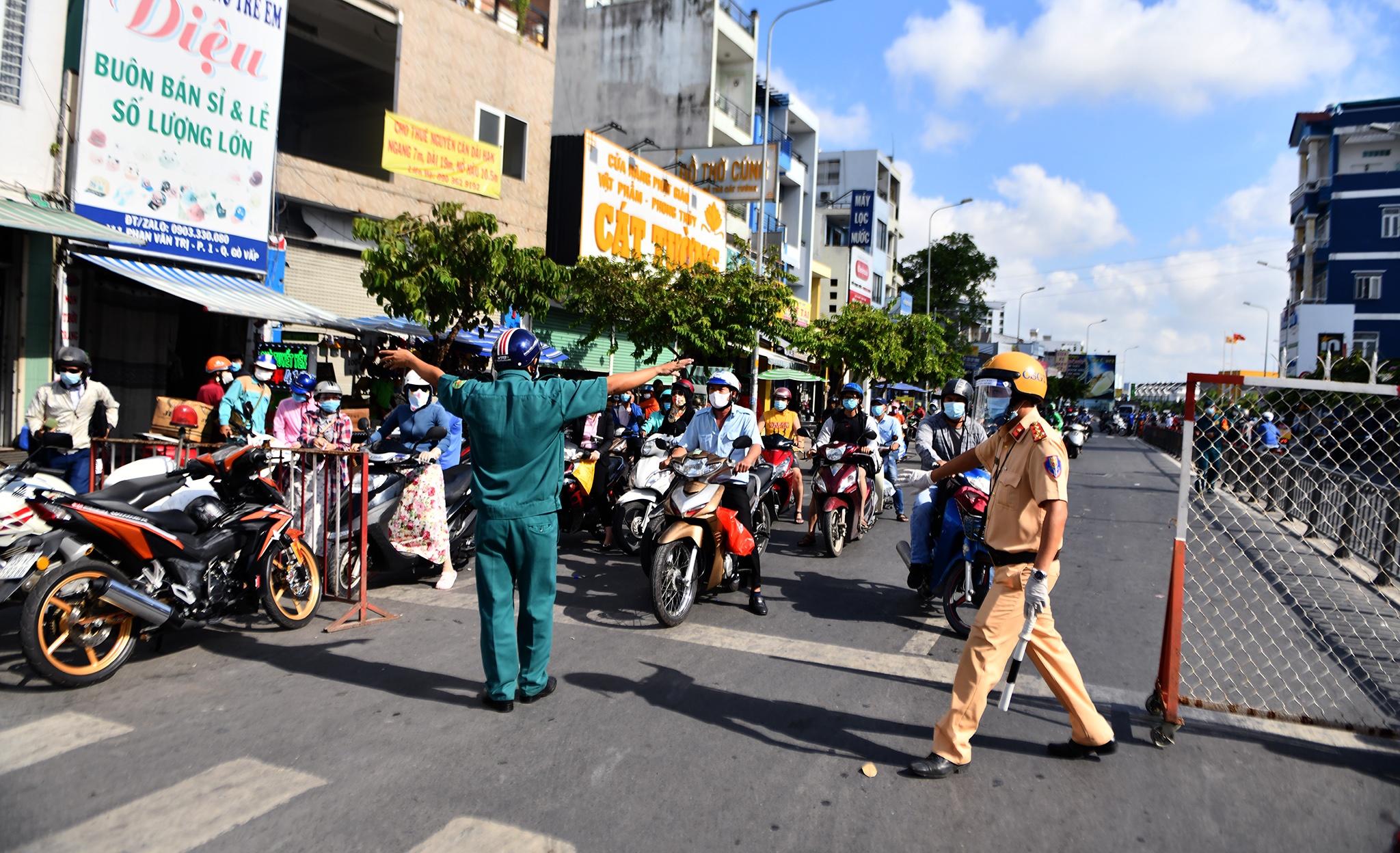 Un u chot cach ly o Go Vap anh 3