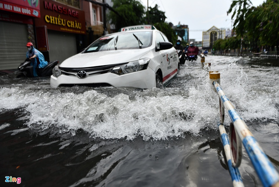 Go Vap ngap sau mua lon anh 1