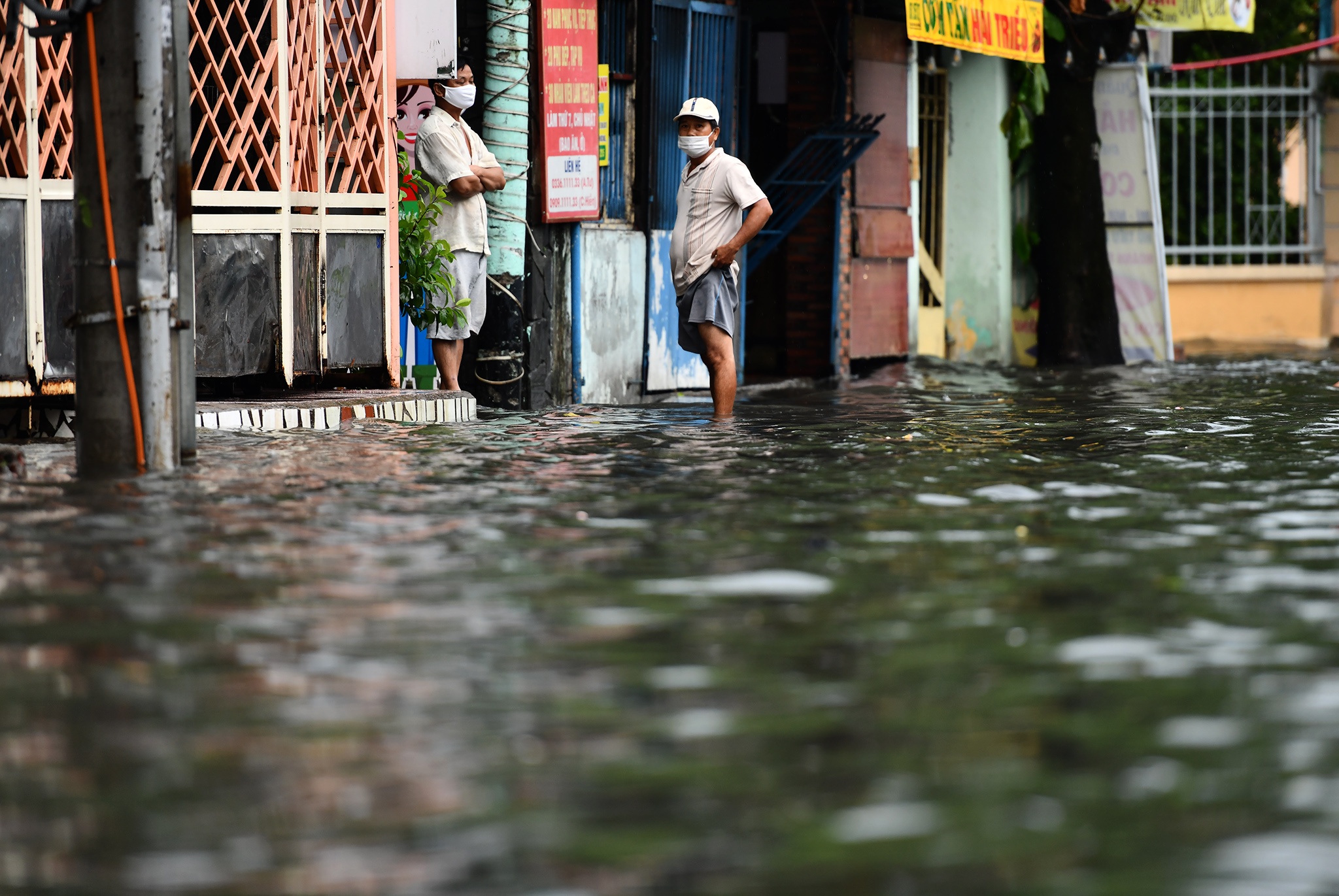 Go Vap ngap sau mua lon anh 7