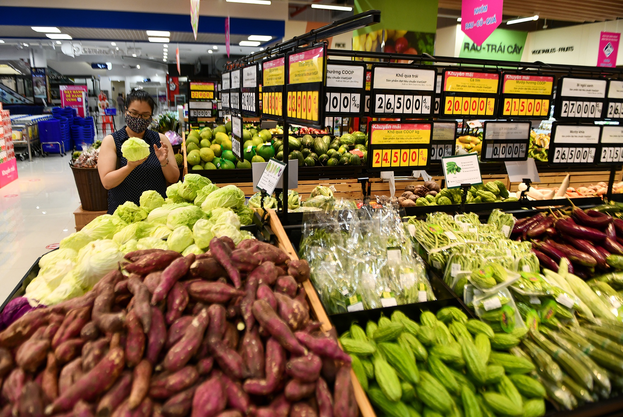 Co.opmart TP.HCM phong phu hang hoa anh 1