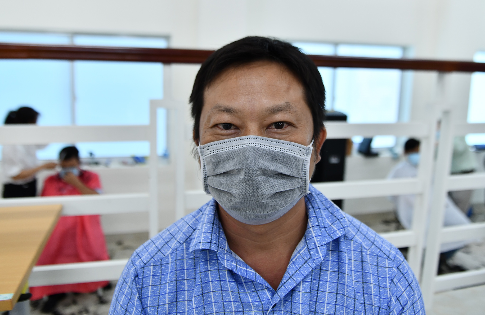 Cat toc cho y bac si Benh vien Cho Ray anh 4