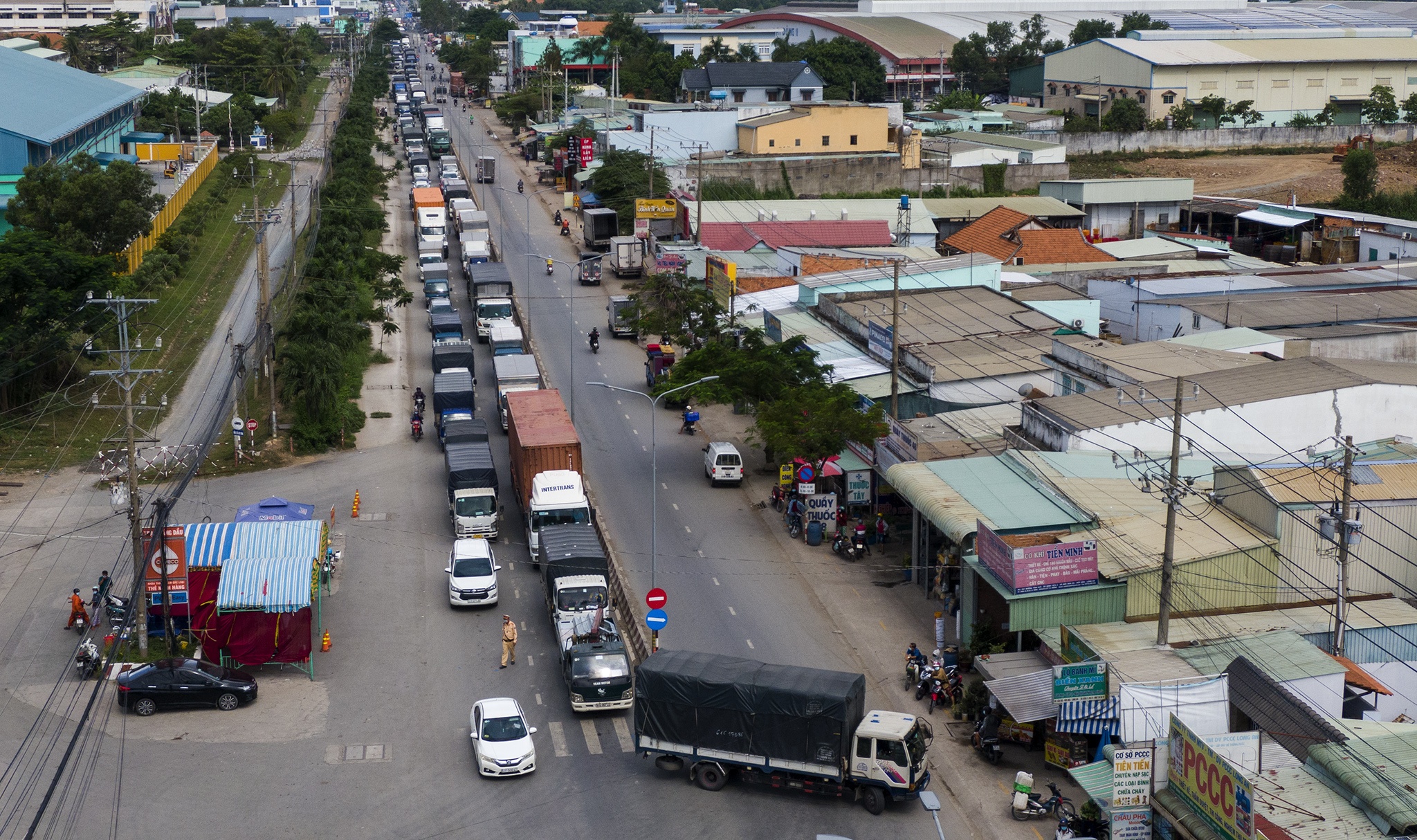 Long An lap chot chan kiem soat y te anh 1