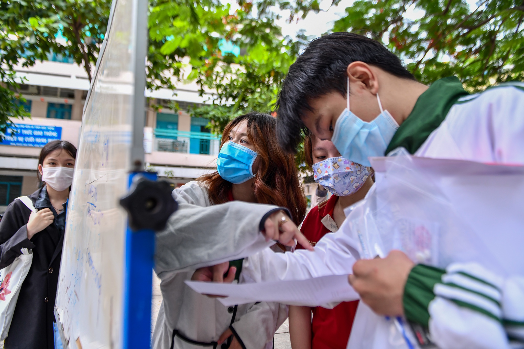 Thi tốt nghiệp THPT ở TP.HCM ảnh 3 Thi tot nghiep THPT o TP.HCM anh 3