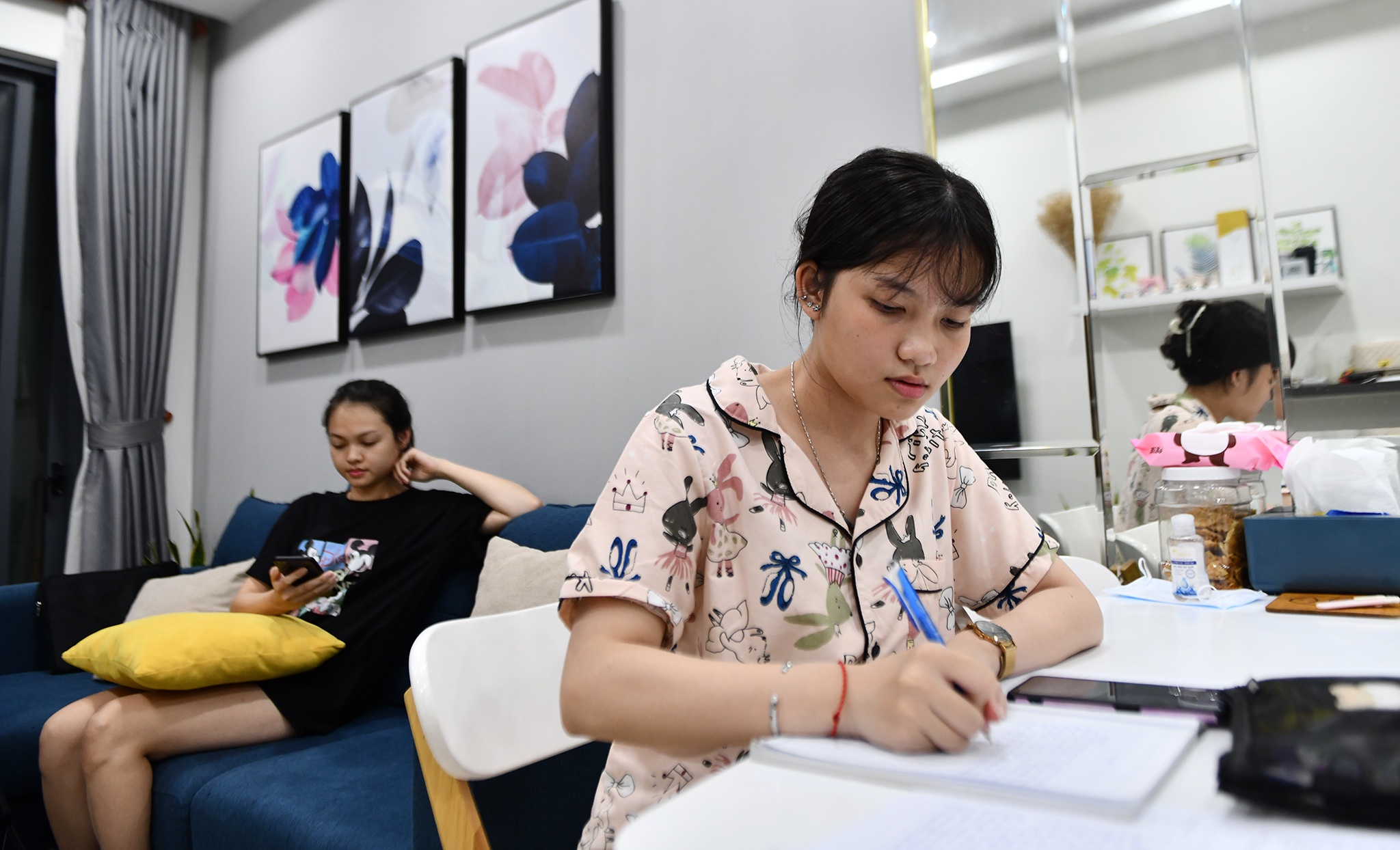 Thi tốt nghiệp THPT ở TP.HCM ảnh 6 Thi tot nghiep THPT o TP.HCM anh 6