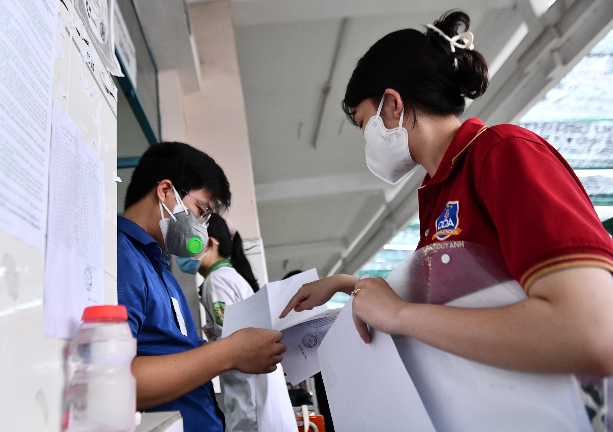 Thi tốt nghiệp THPT ở TP.HCM ảnh 16 Thi tot nghiep THPT o TP.HCM anh 16