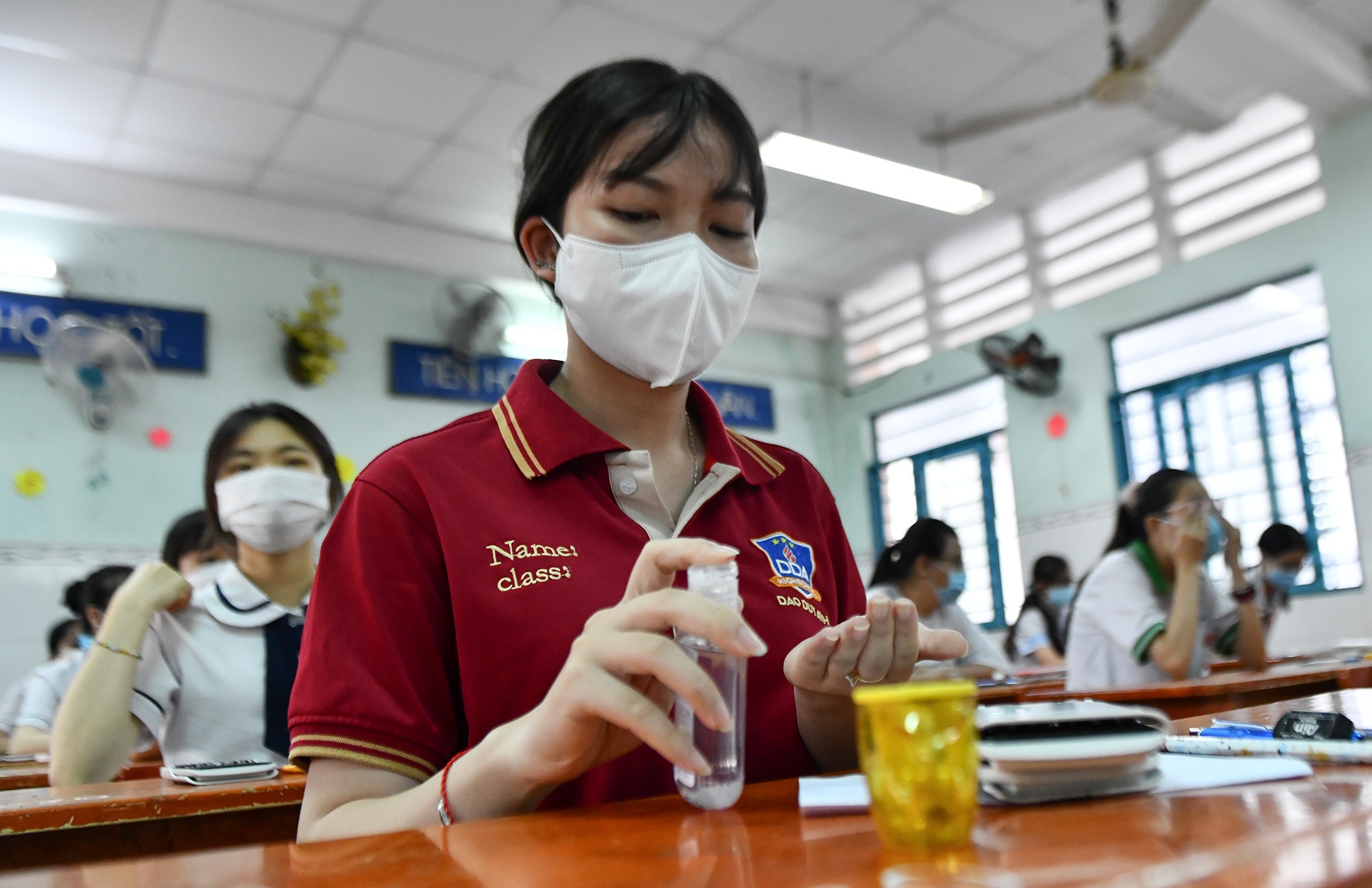 Thi tốt nghiệp THPT ở TP.HCM ảnh 18 Thi tot nghiep THPT o TP.HCM anh 18