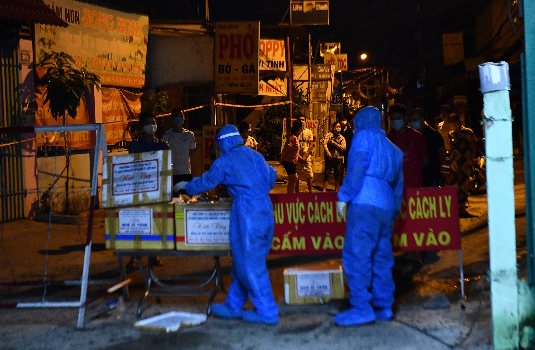 TU THIEN XUYEN DEM O TP.HCM anh 13