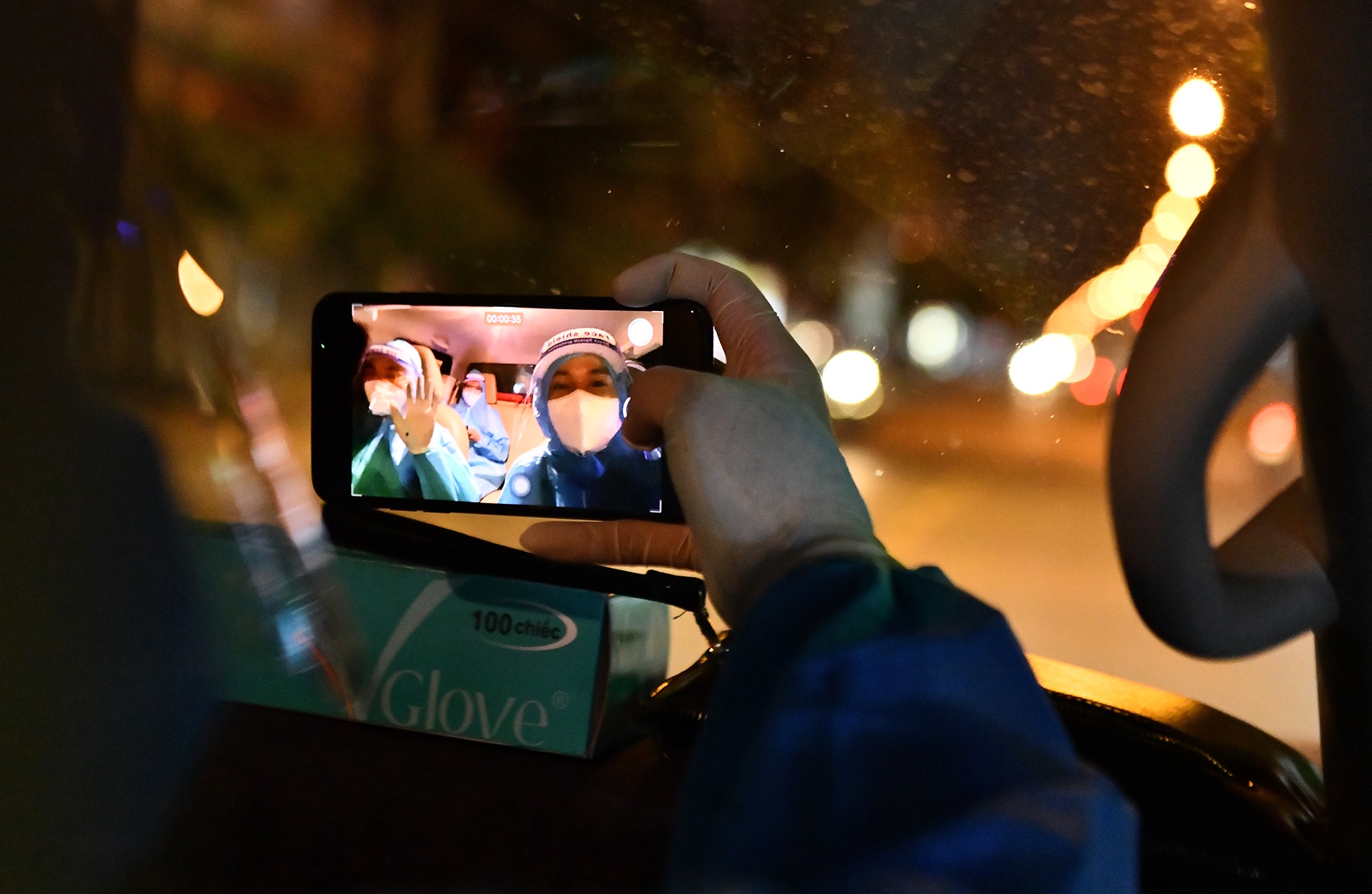 TỪ THIỆN XUYÊN ĐÊM Ở TP.HCM ảnh 9 TU THIEN XUYEN DEM O TP.HCM anh 9