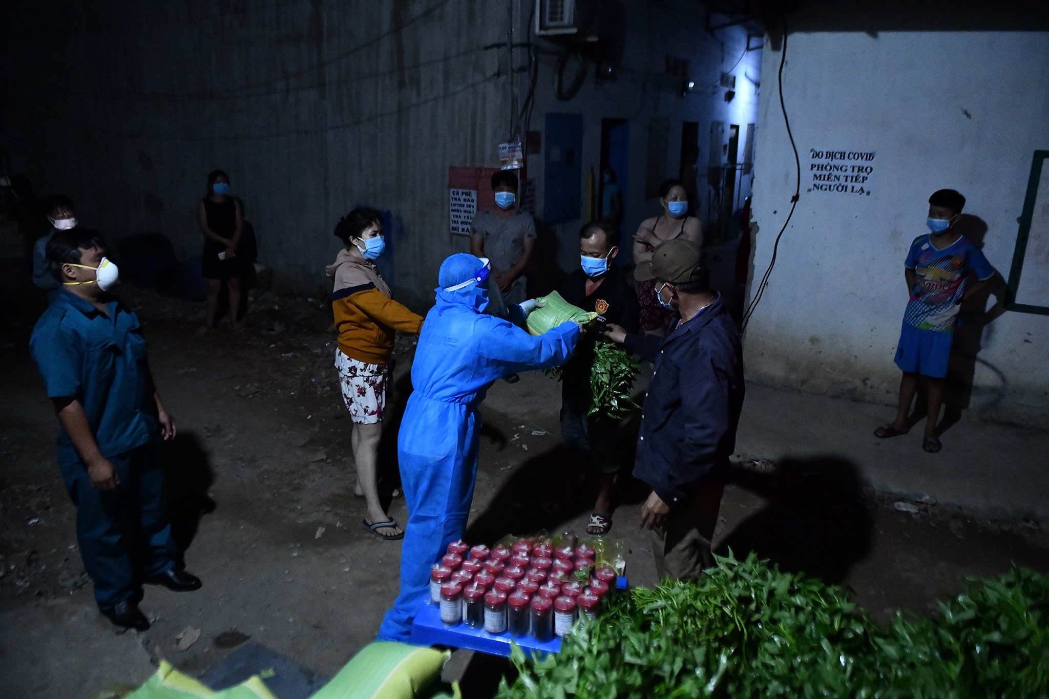 TU THIEN XUYEN DEM O TP.HCM anh 14