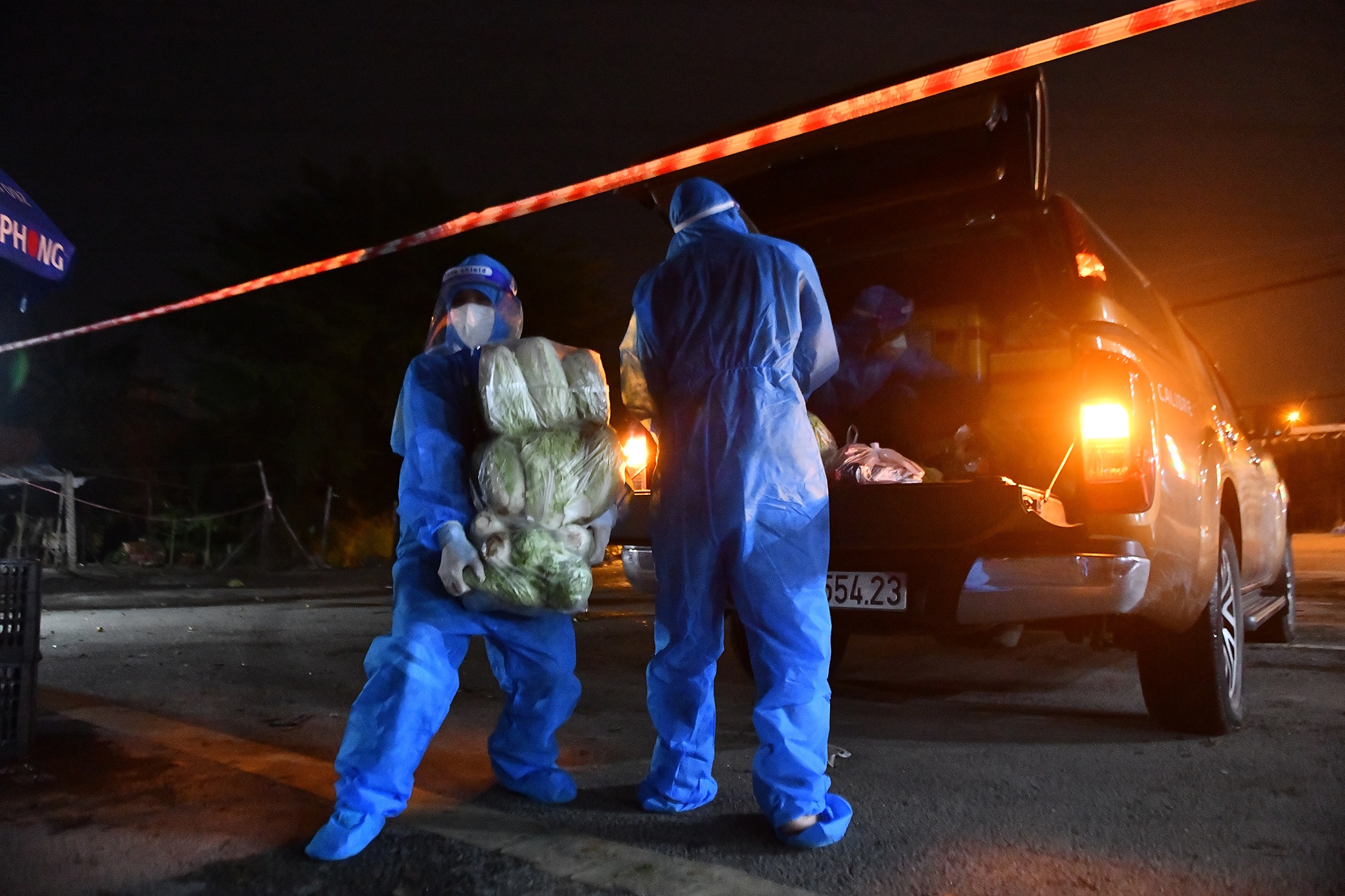 TỪ THIỆN XUYÊN ĐÊM Ở TP.HCM ảnh 3 TU THIEN XUYEN DEM O TP.HCM anh 3