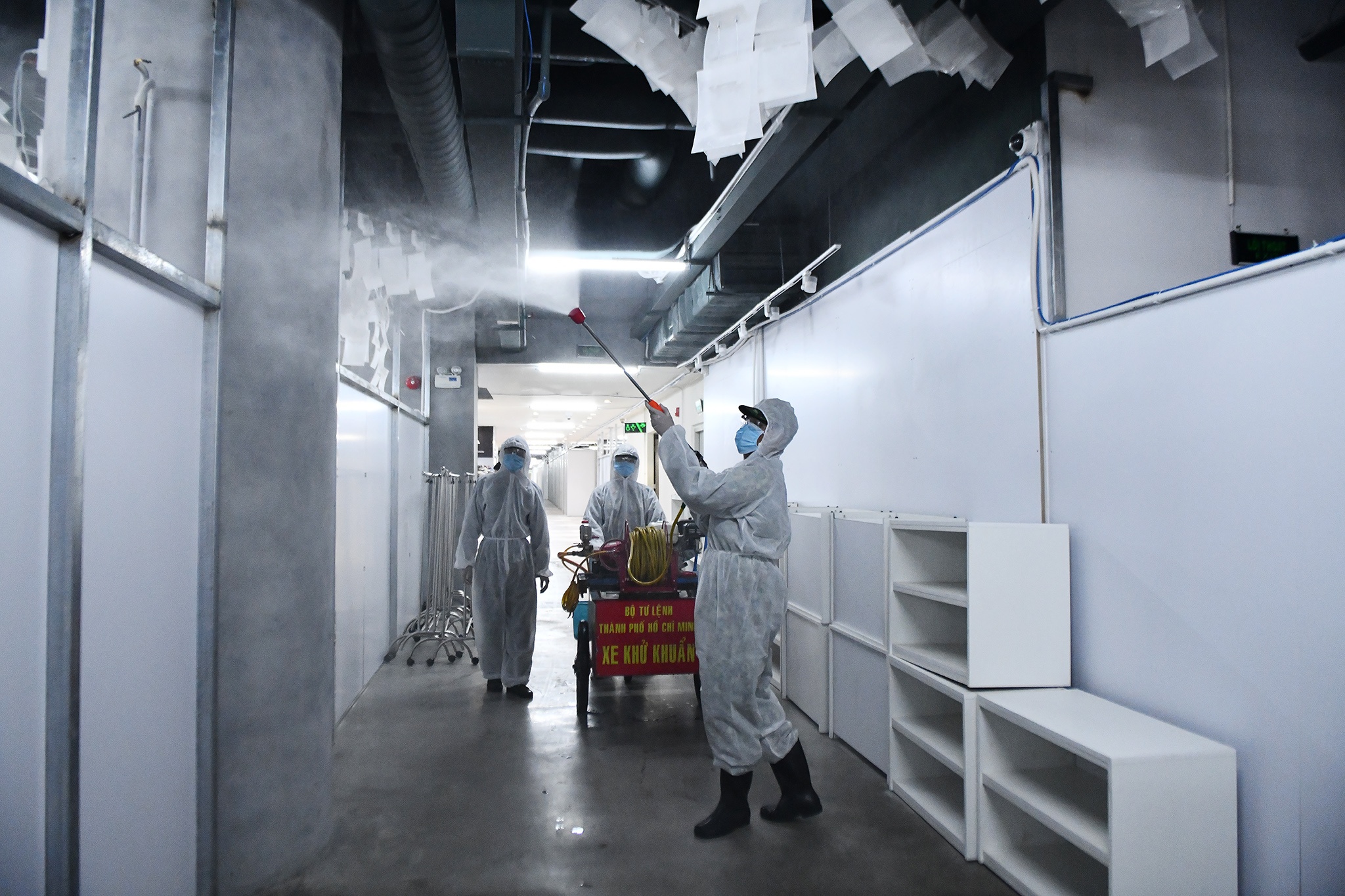 Ben trong benh vien da chien Thuan Kieu Plaza anh 2