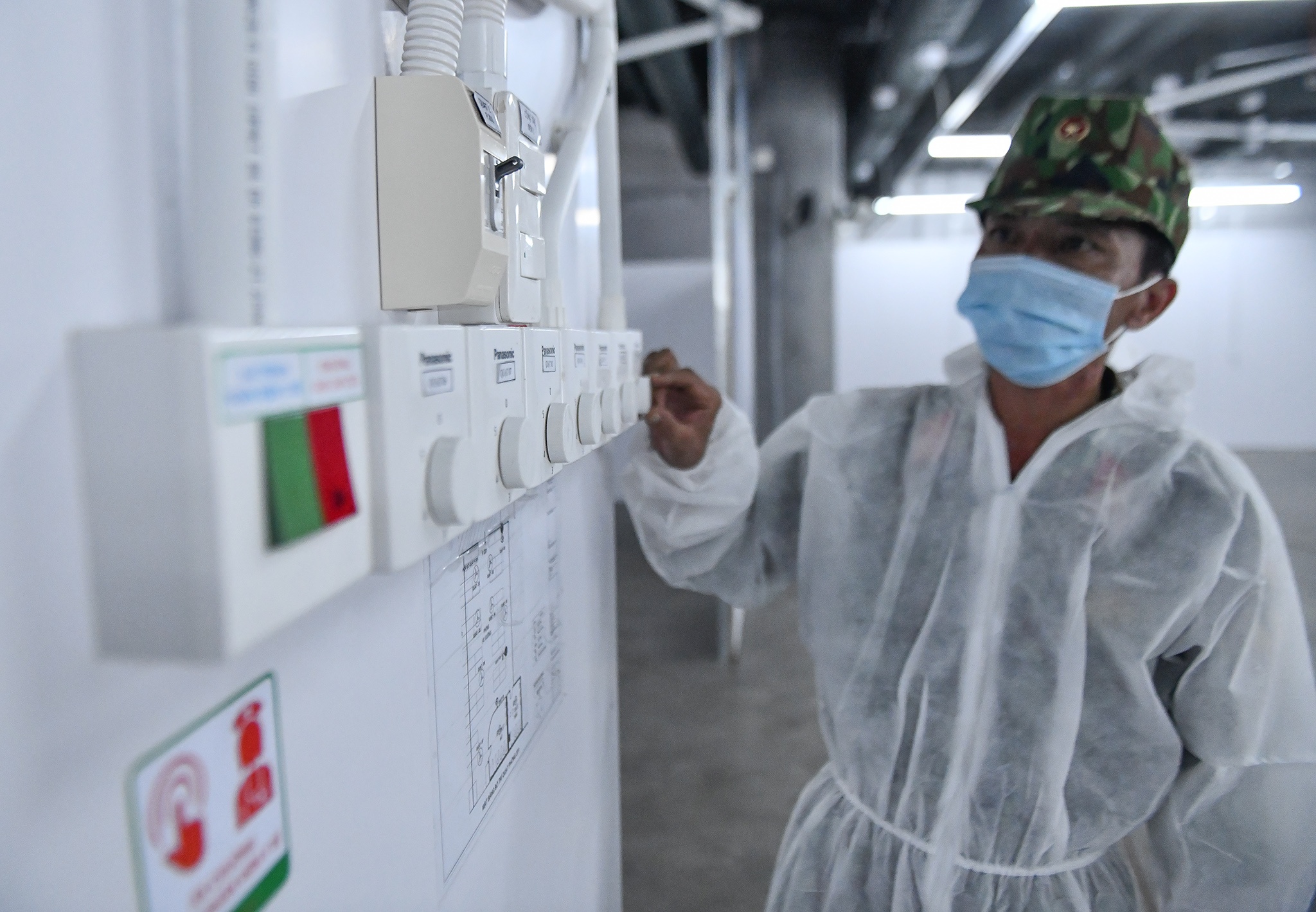 Ben trong benh vien da chien Thuan Kieu Plaza anh 8