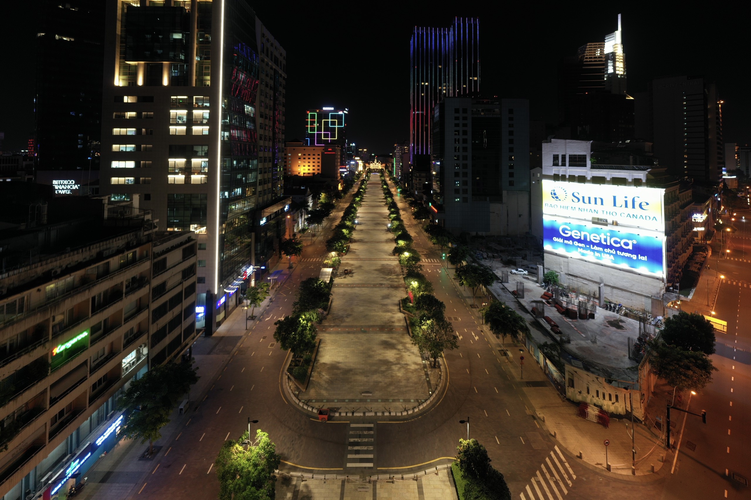 TP.HCM che ra duong sau 18h anh 11