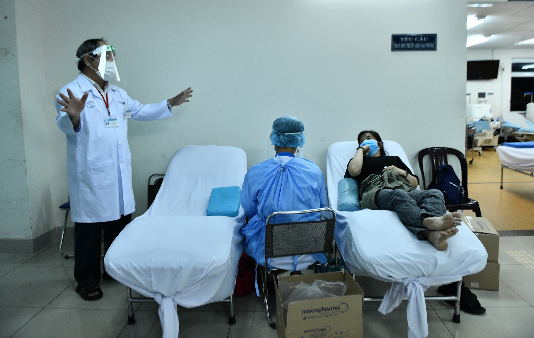 Trung tam truyen mau Cho Ray thieu nguon mau anh 7