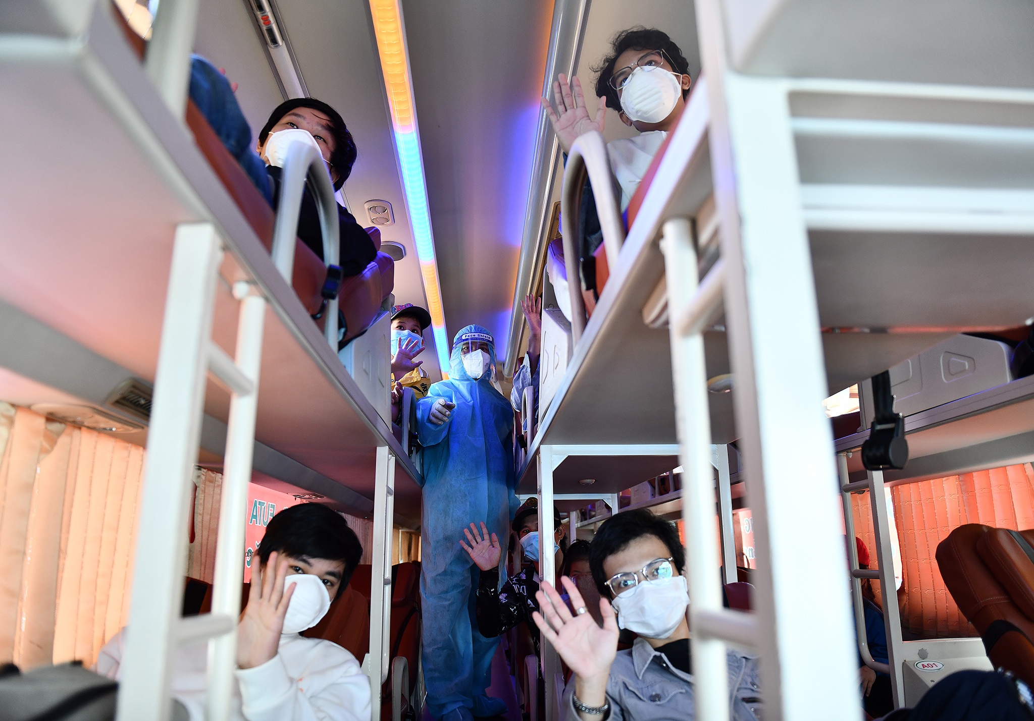 400 nguoi dan Kien Giang tro ve que anh 11