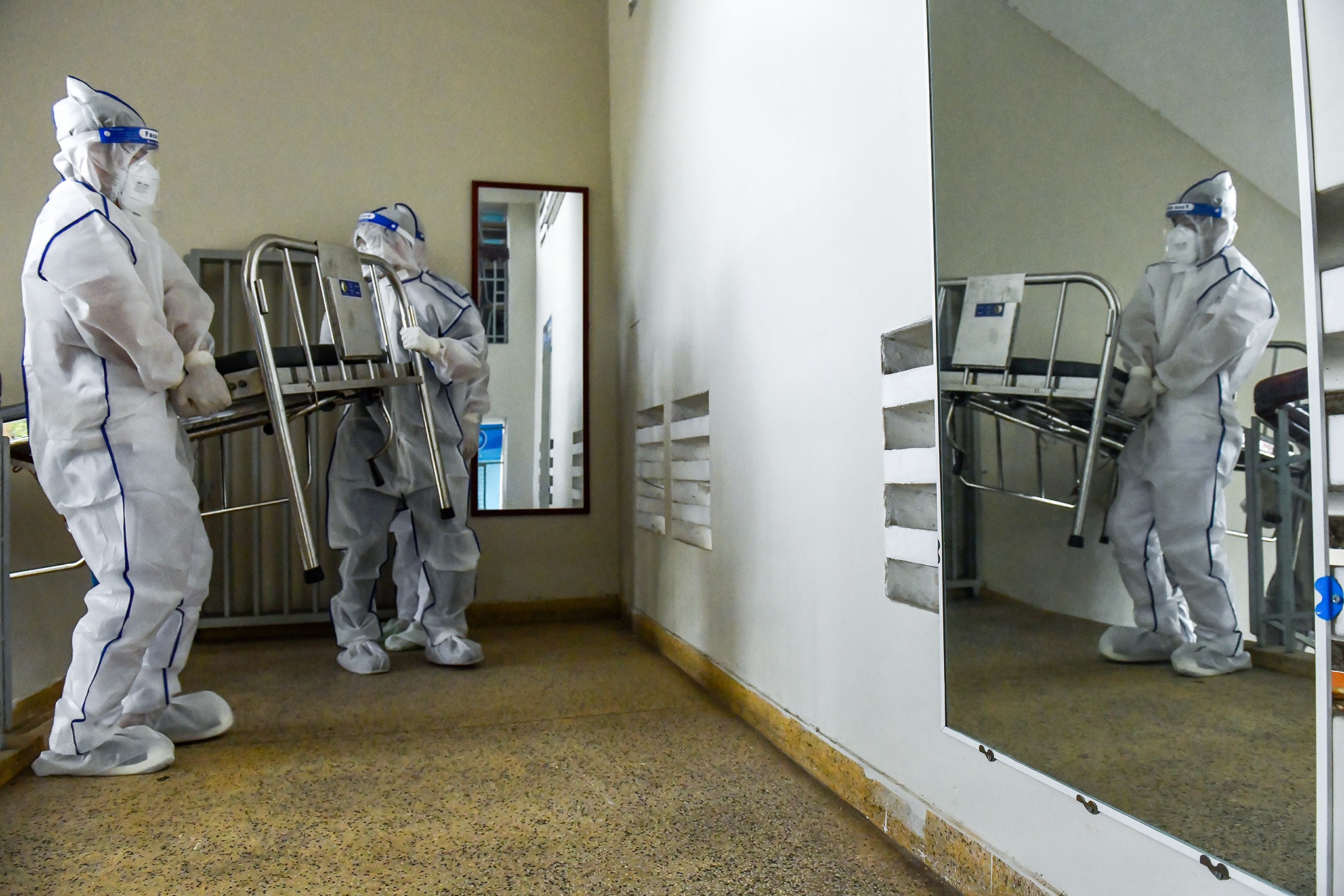 Ben trong benh vien da chien Phu Nhuan anh 8