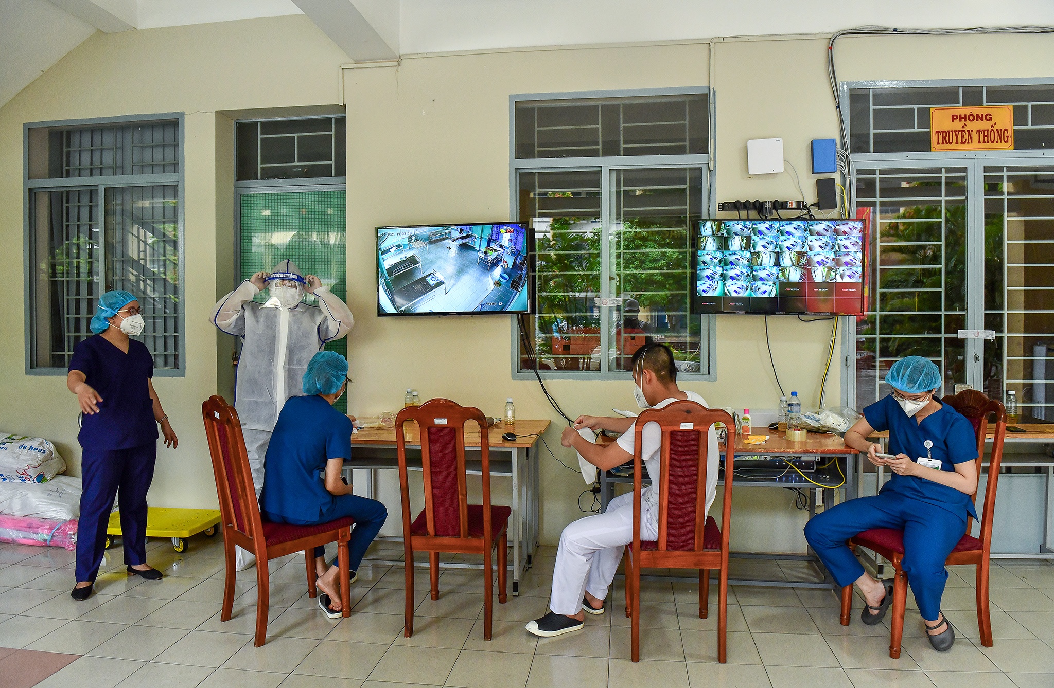 Ben trong benh vien da chien Phu Nhuan anh 7