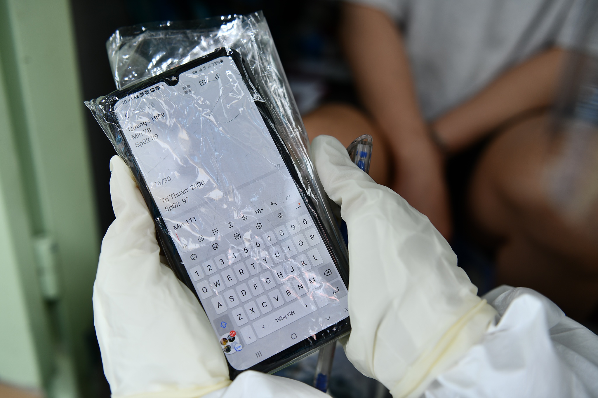 Trao thuoc cho F0 tai nha anh 8