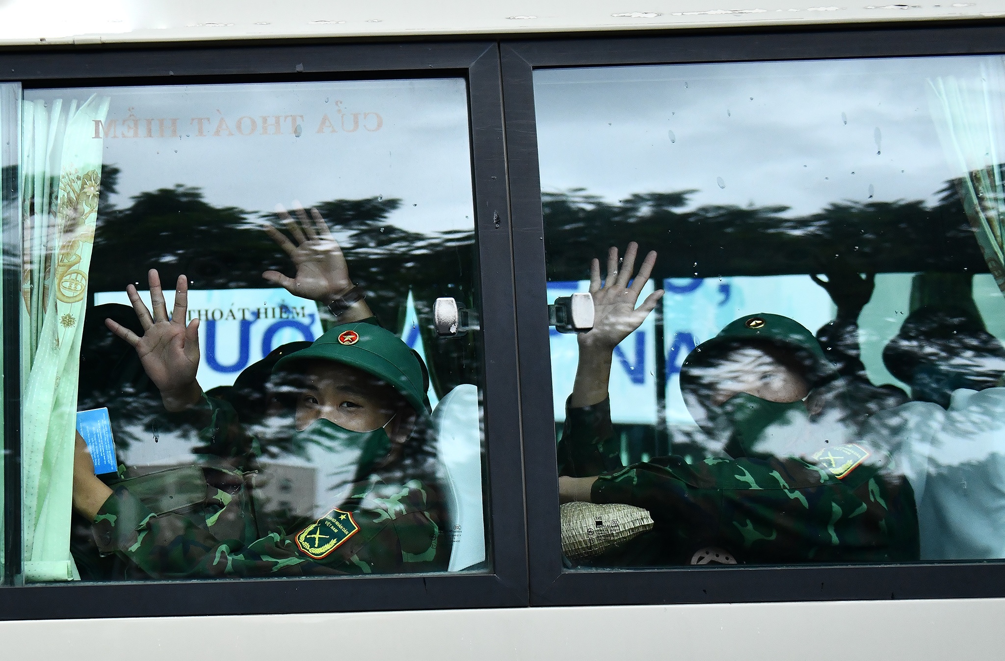 Phu Nhuan tang cuong chong dich anh 8