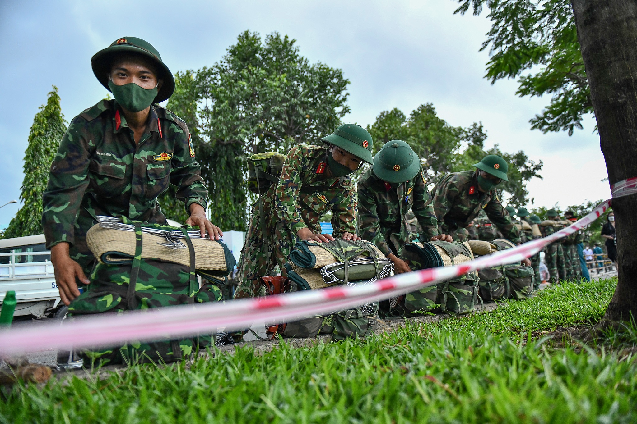 Phu Nhuan tang cuong chong dich anh 2