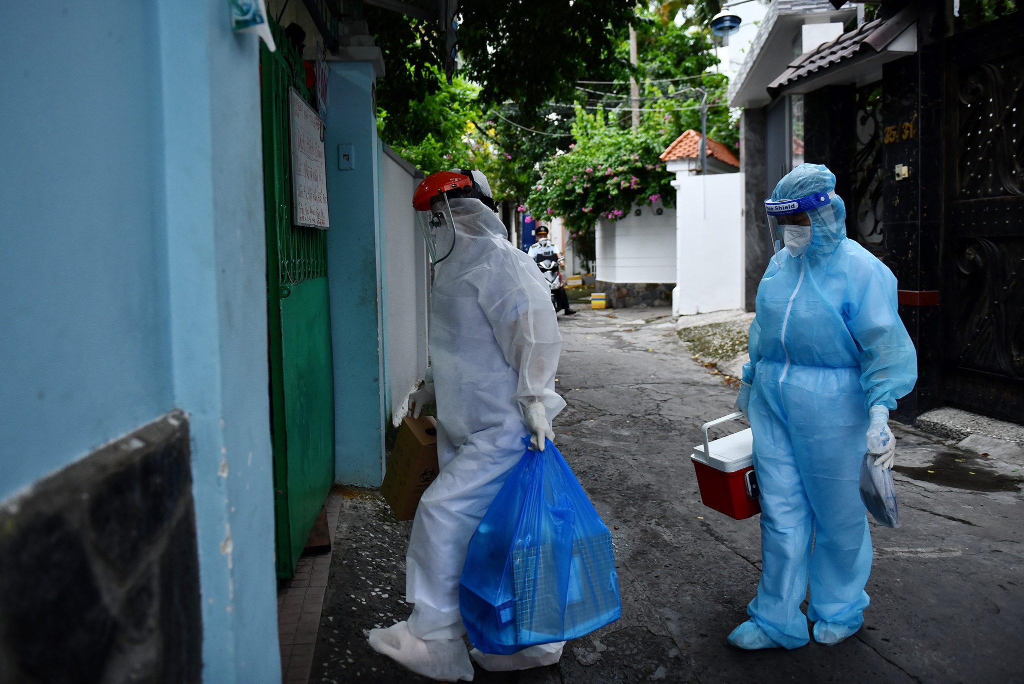 TP.HCM tiêm vaccine tại nhà ảnh 5 TP.HCM tiem vaccine tai nha anh 5