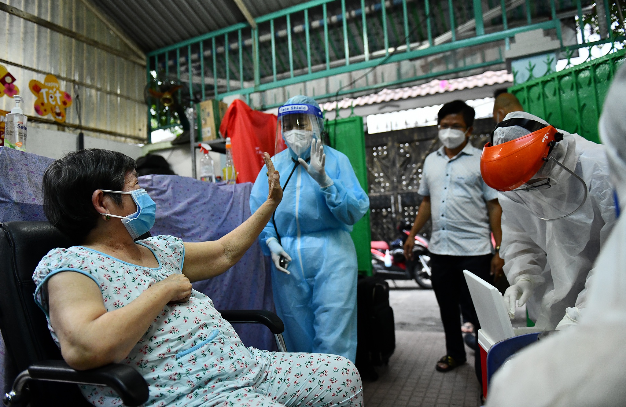 TP.HCM tiêm vaccine tại nhà ảnh 8 TP.HCM tiem vaccine tai nha anh 8