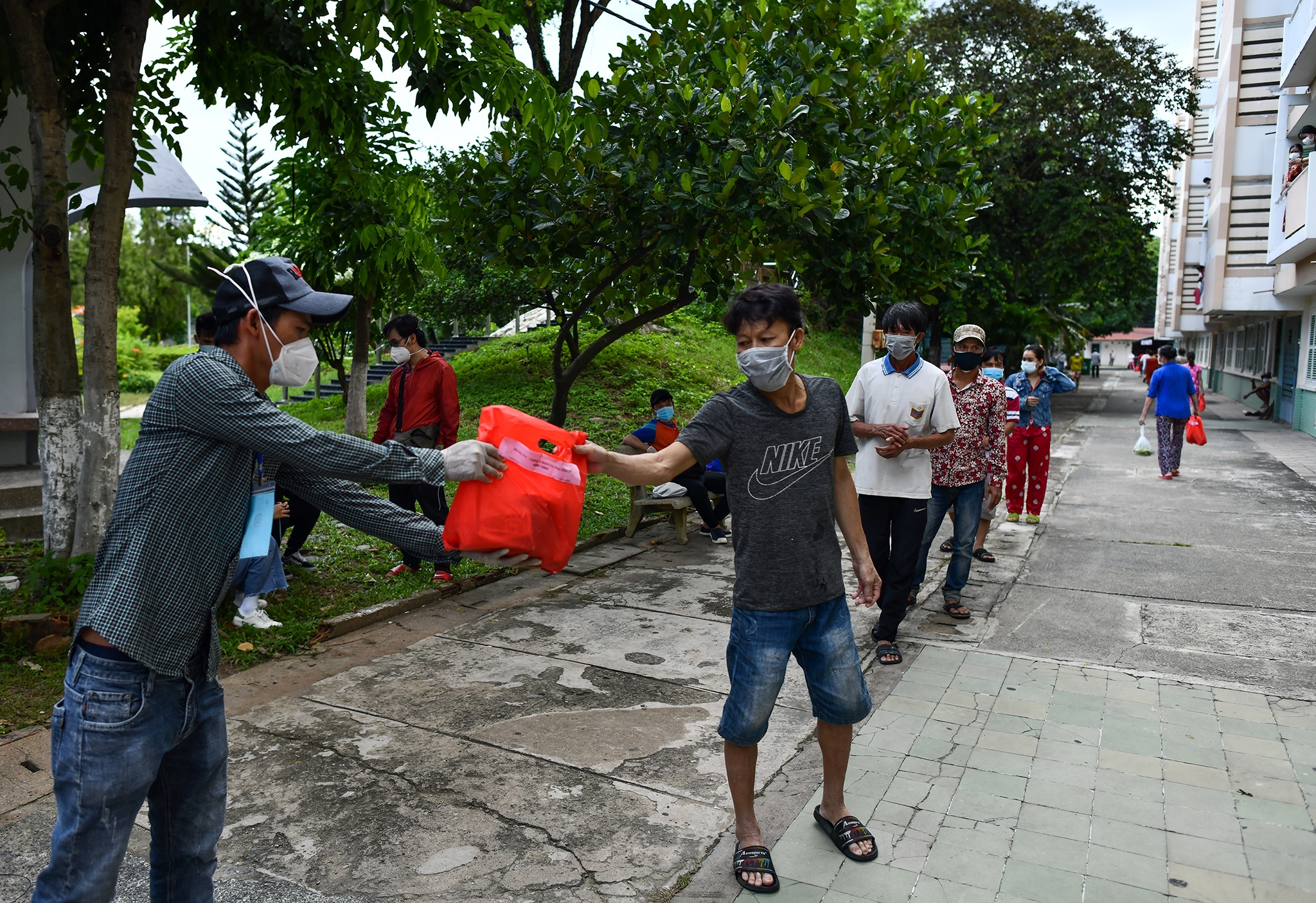 Cuộc sống người dân TP.HCM sau di dời ảnh 23 Cuoc song nguoi dan TP.HCM sau di doi anh 23
