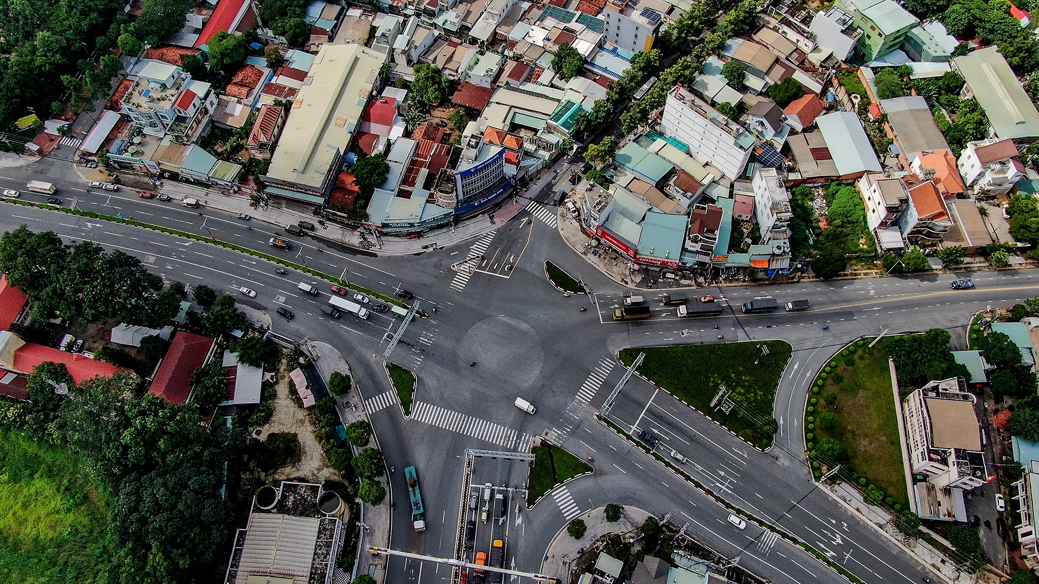 Thu Dau Mot noi long gian cach anh 12