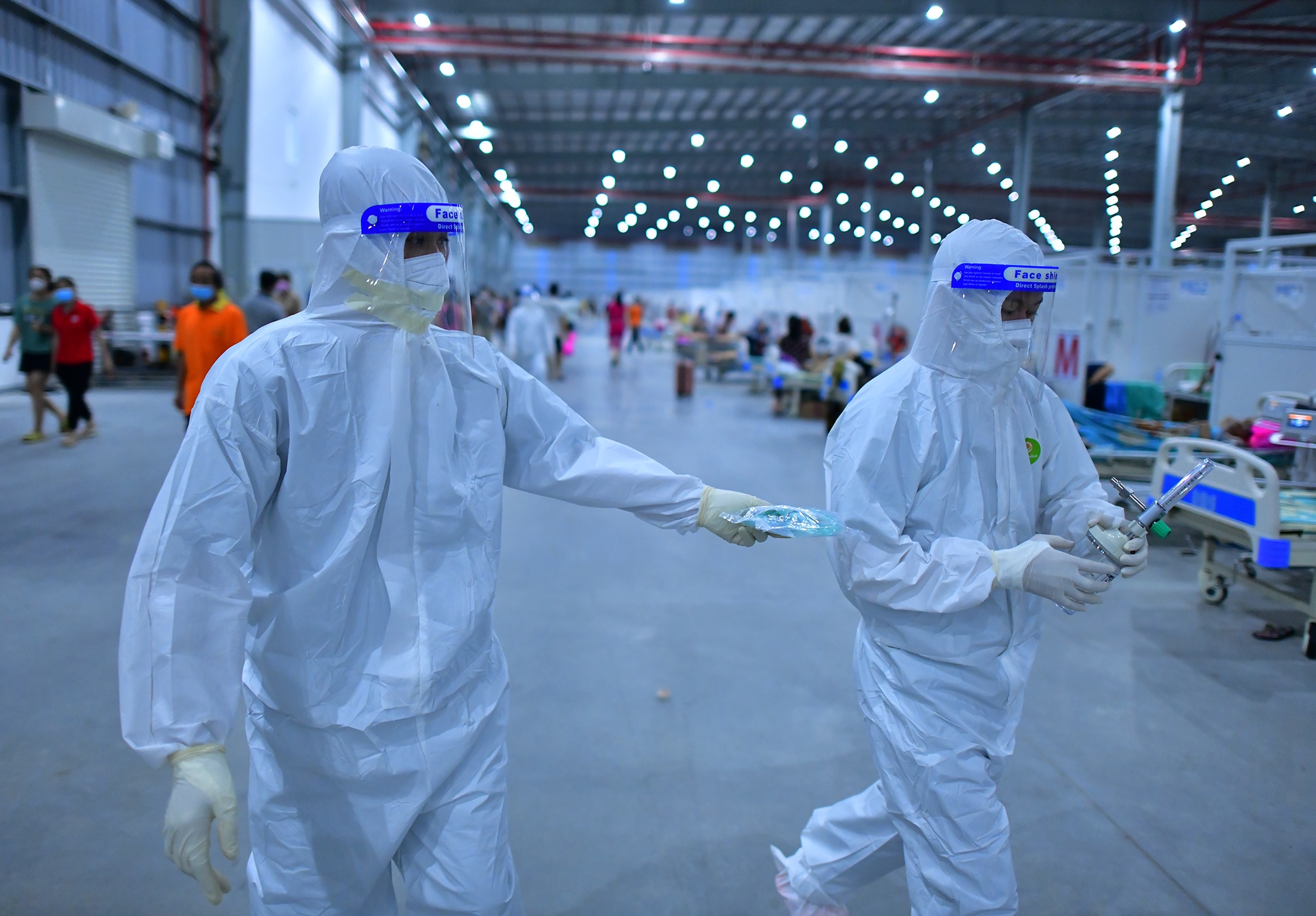 Khu dieu tri Covid-19 Thoi Hoa anh 7