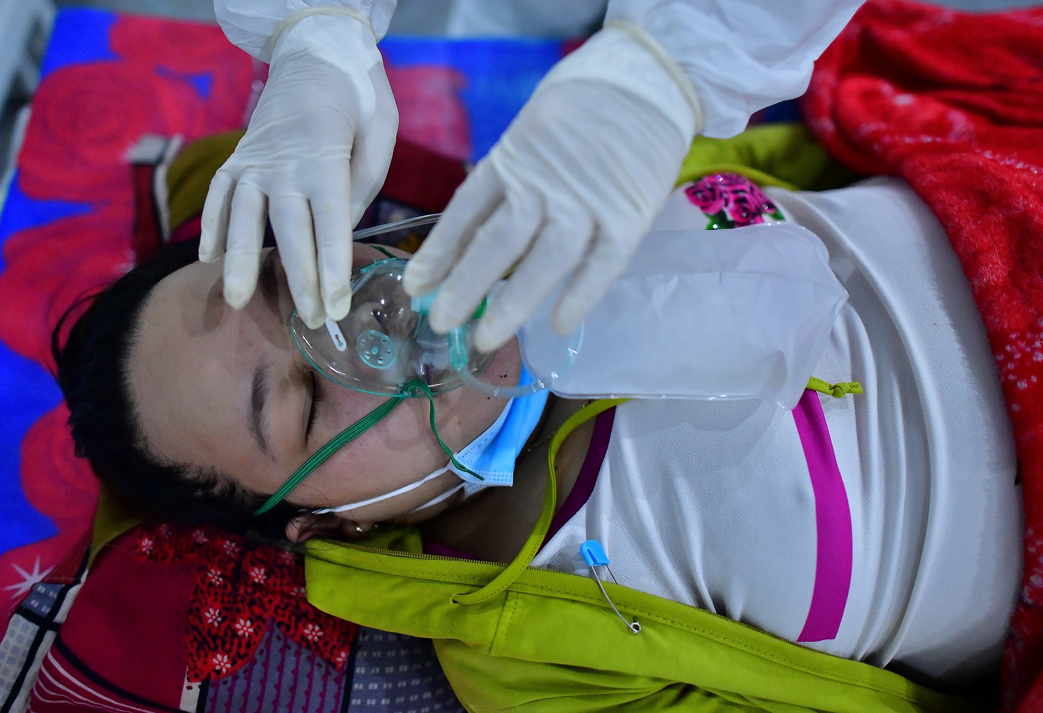 Khu dieu tri Covid-19 Thoi Hoa anh 2