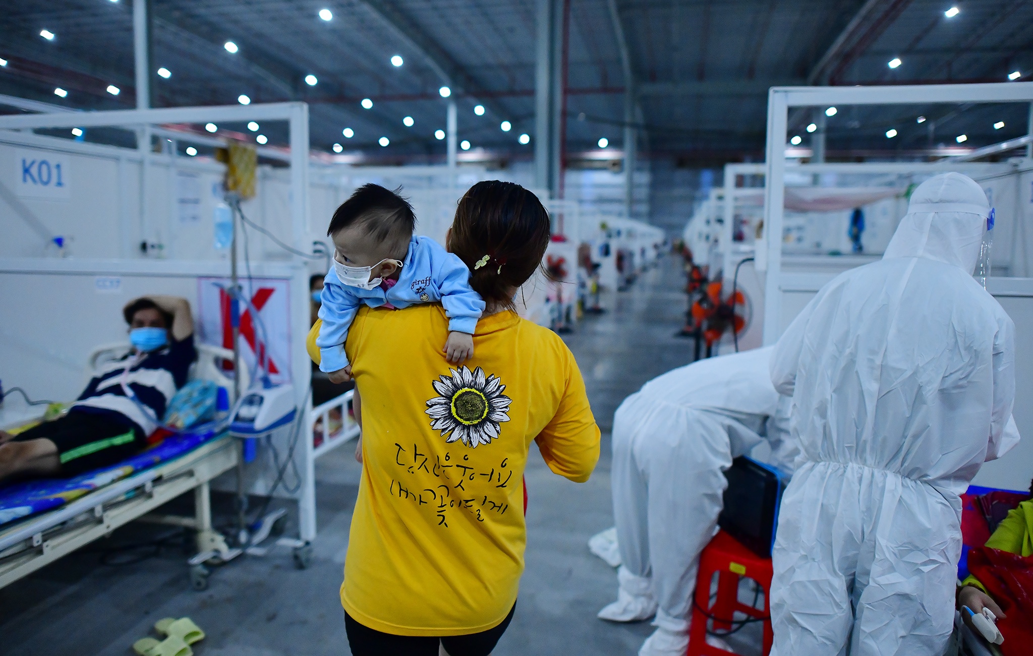 Khu dieu tri Covid-19 Thoi Hoa anh 6