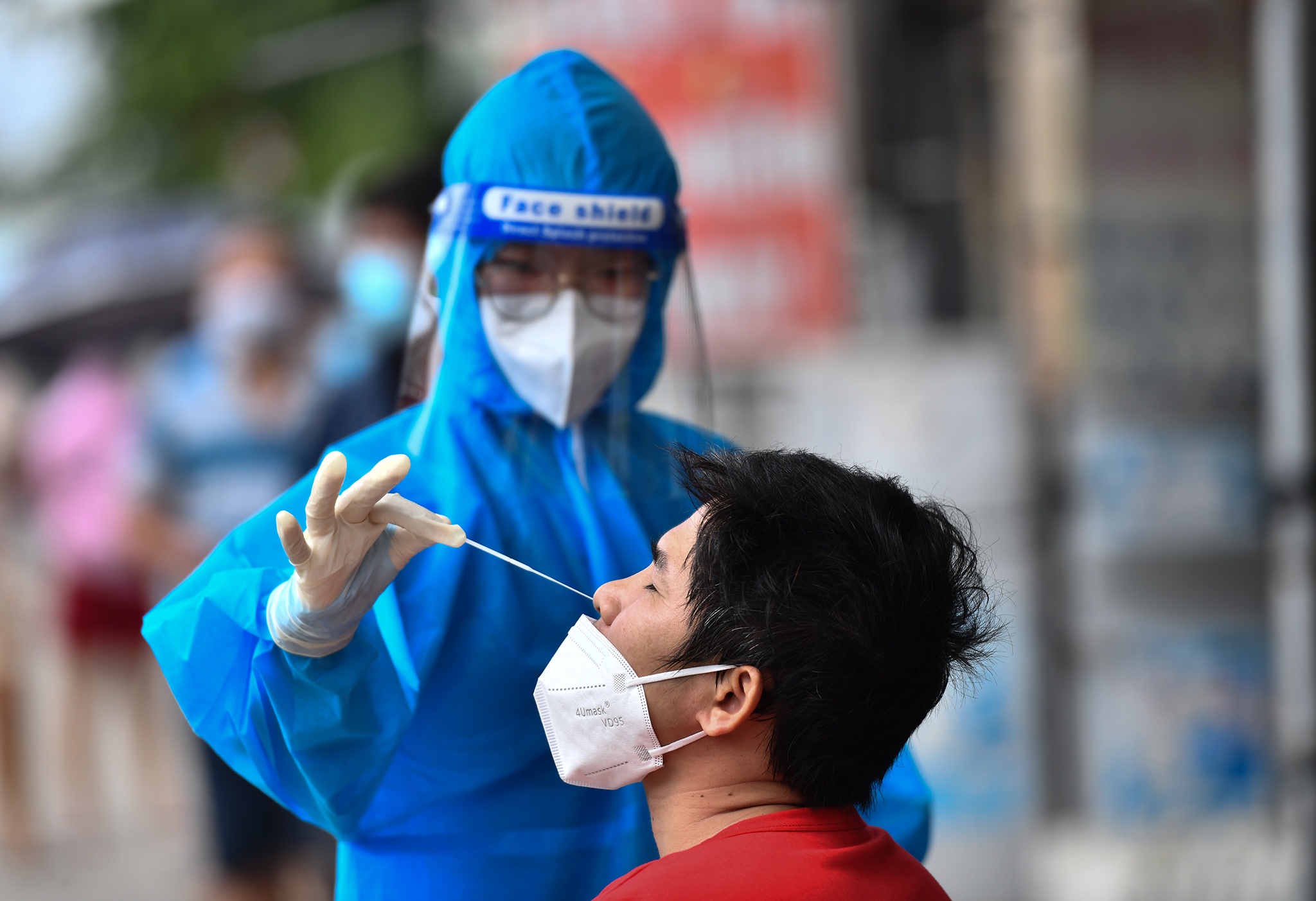 Binh Duong boc tach F0 anh 5