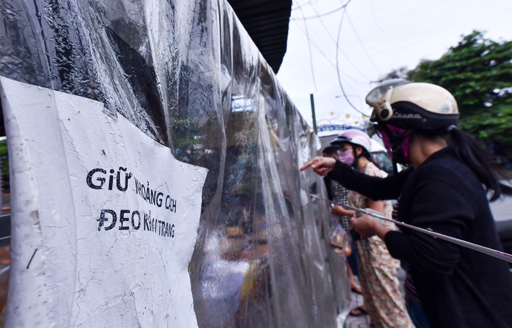 Tiem banh mi o Binh Duong dong duc anh 5