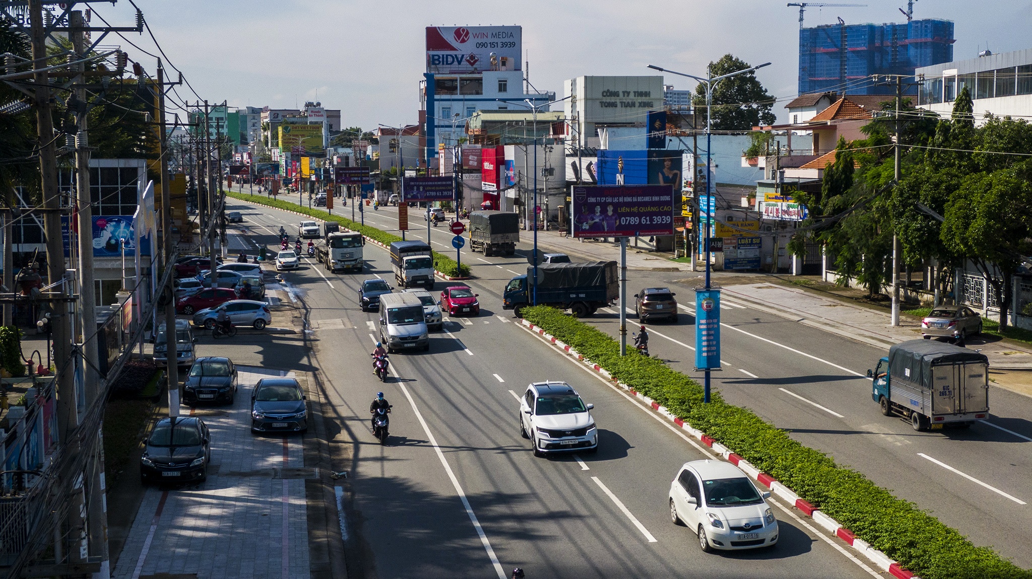 Duong pho Binh Duong dong duc anh 10
