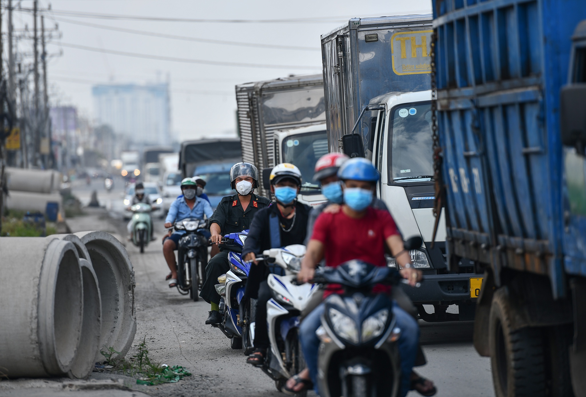 Duong pho Binh Duong dong duc anh 9