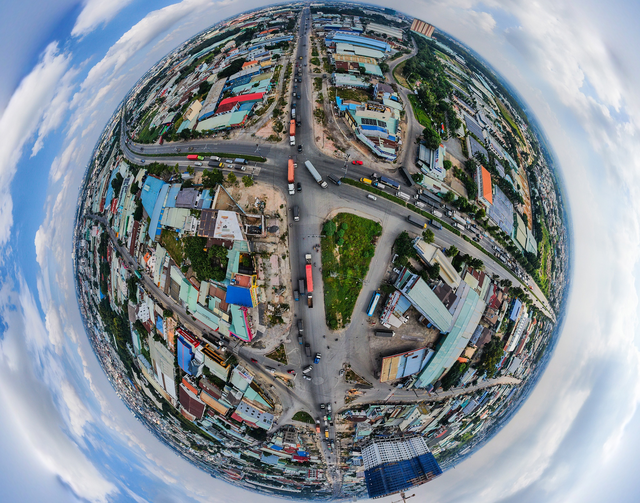 Duong pho Binh Duong dong duc anh 11