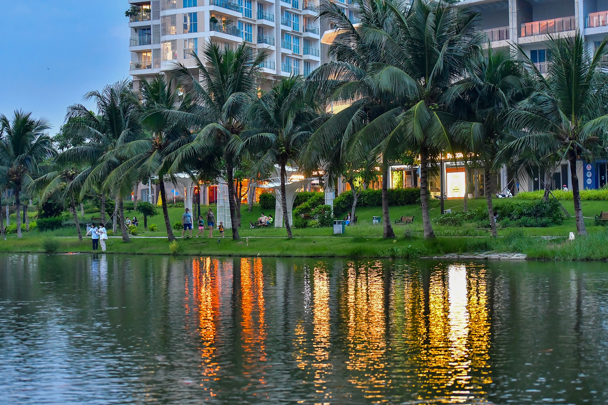 Cong vien Sala hut khach anh 10