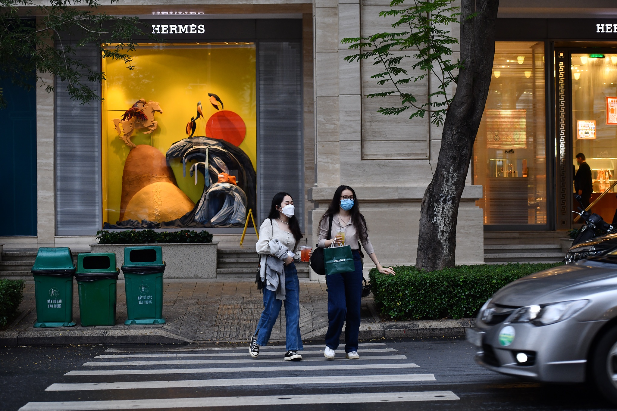 Duong Dong Khoi nhon nhip anh 8