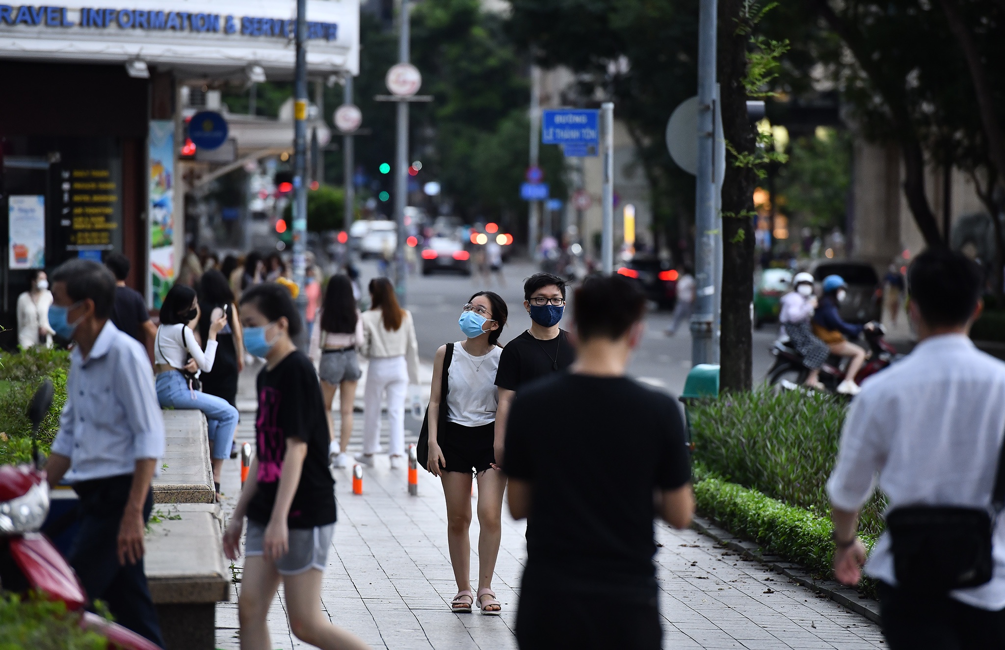 Gan 50% quan,  huyen TP.HCM thuoc vung xanh anh 1