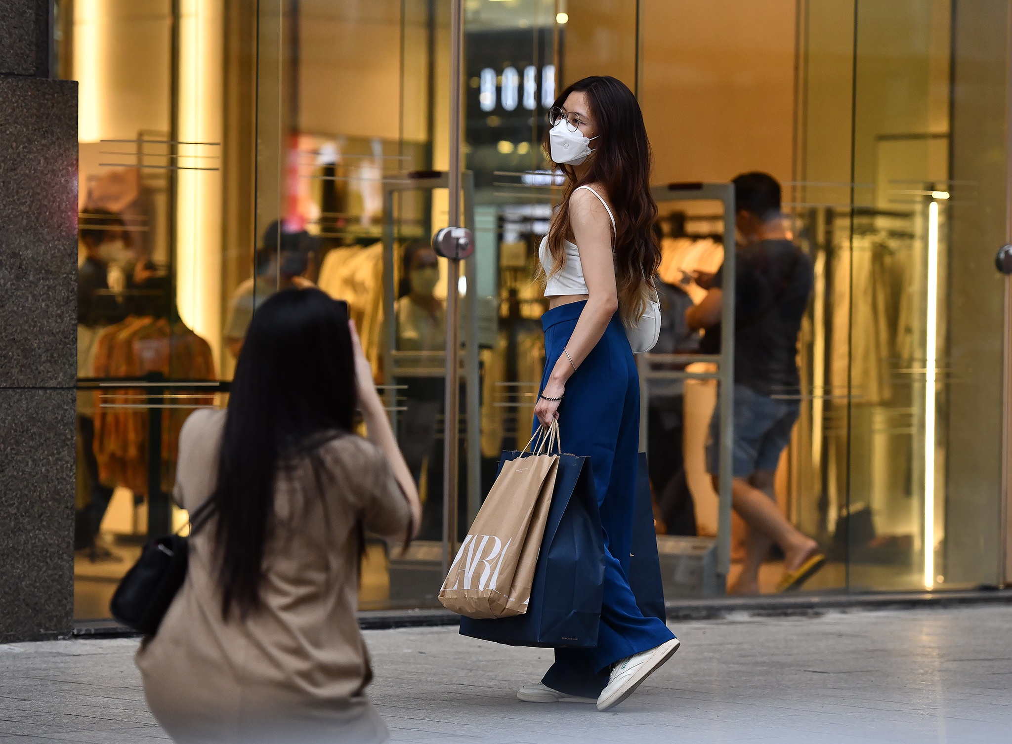 Duong Dong Khoi nhon nhip anh 1