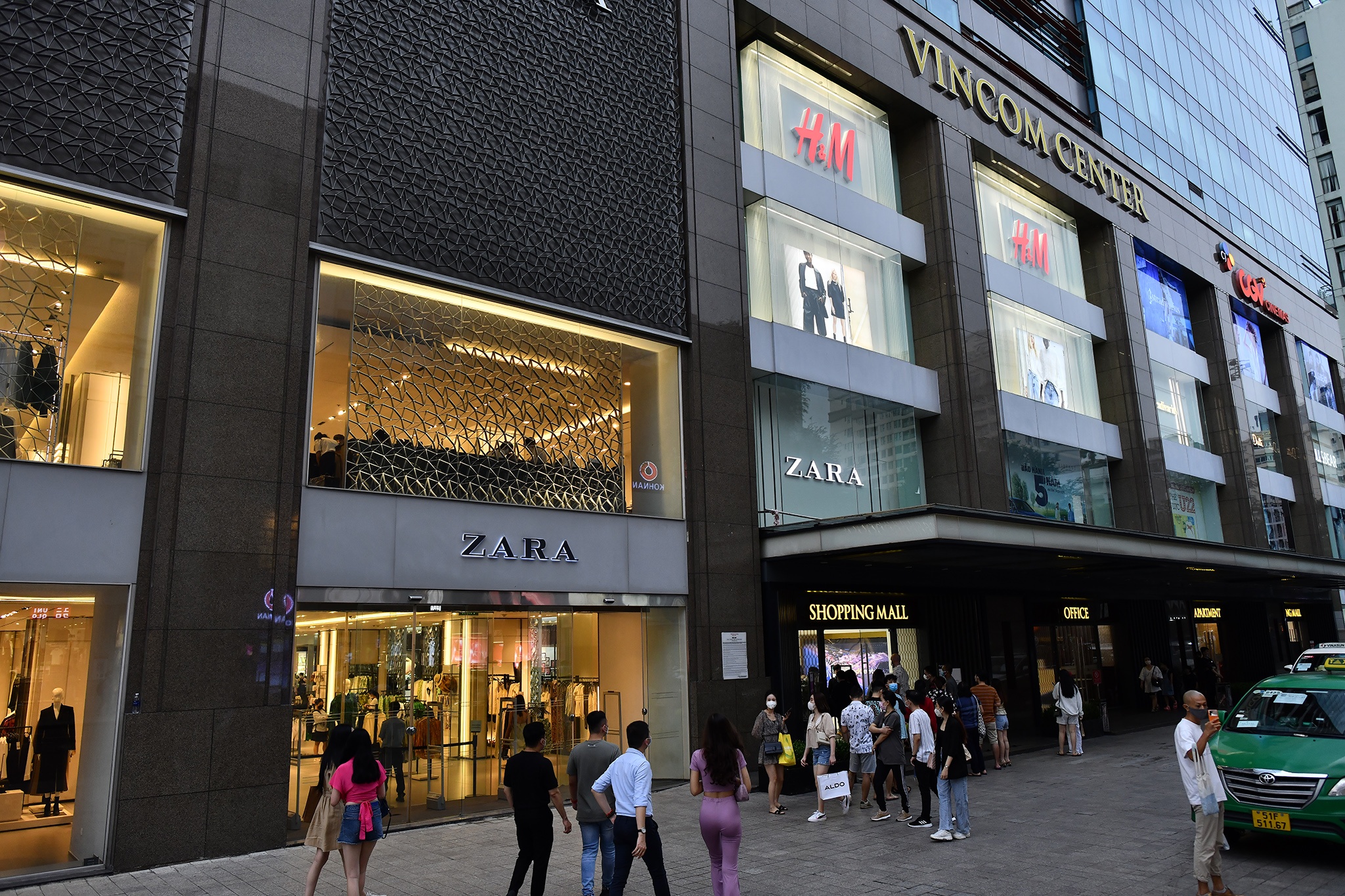 Duong Dong Khoi nhon nhip anh 3