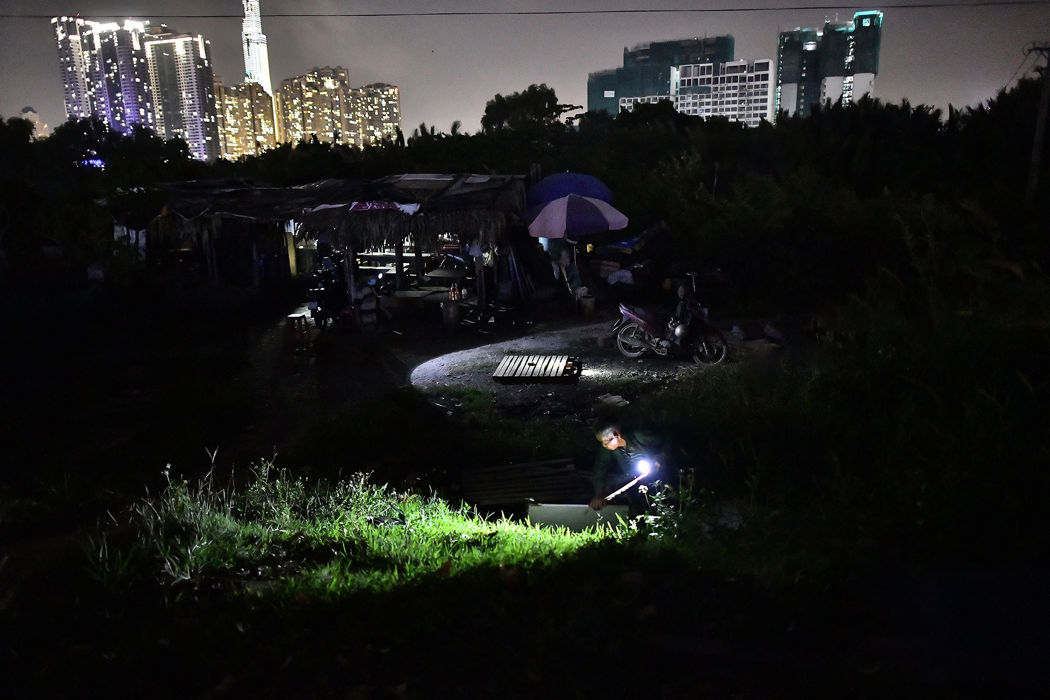 Nguoi linh gia ben song Sai Gon anh 23