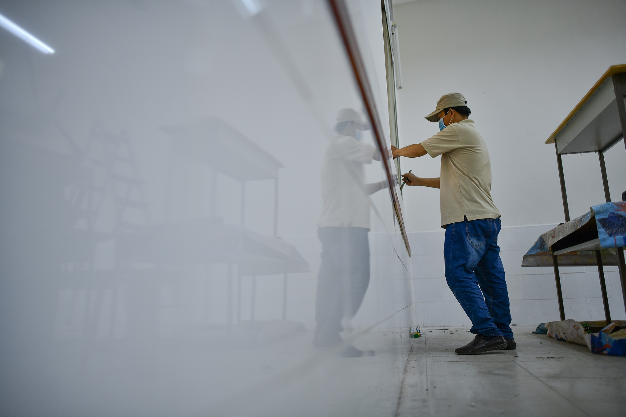 TP.HCM chuan bi don hoc sinh tro lai truong anh 2