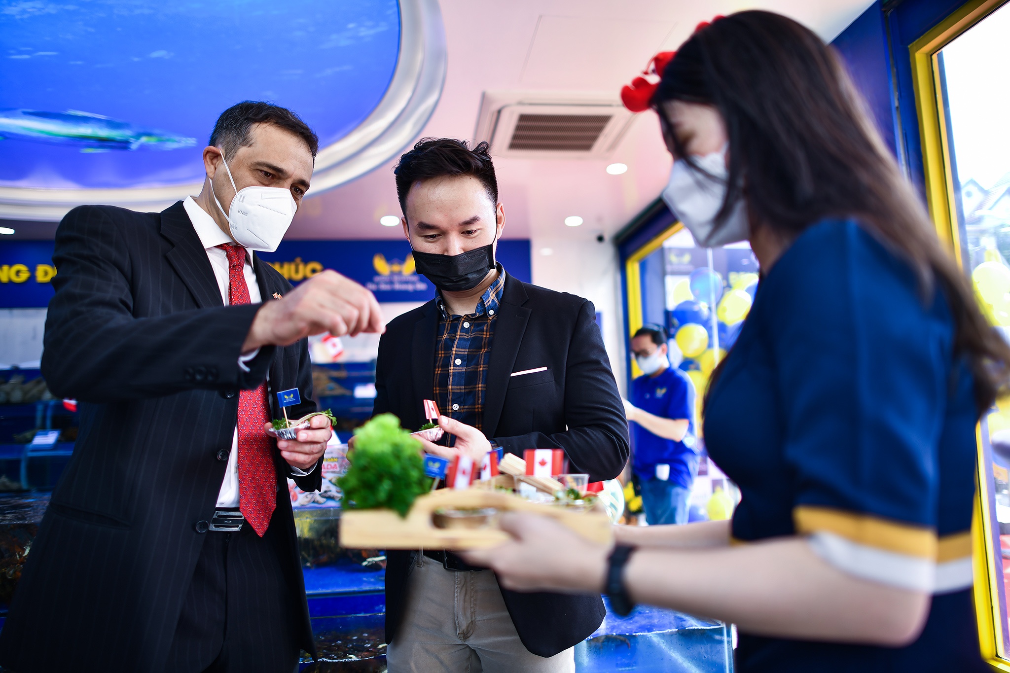 Le hoi Hai san Canada tai TP.HCM anh 6