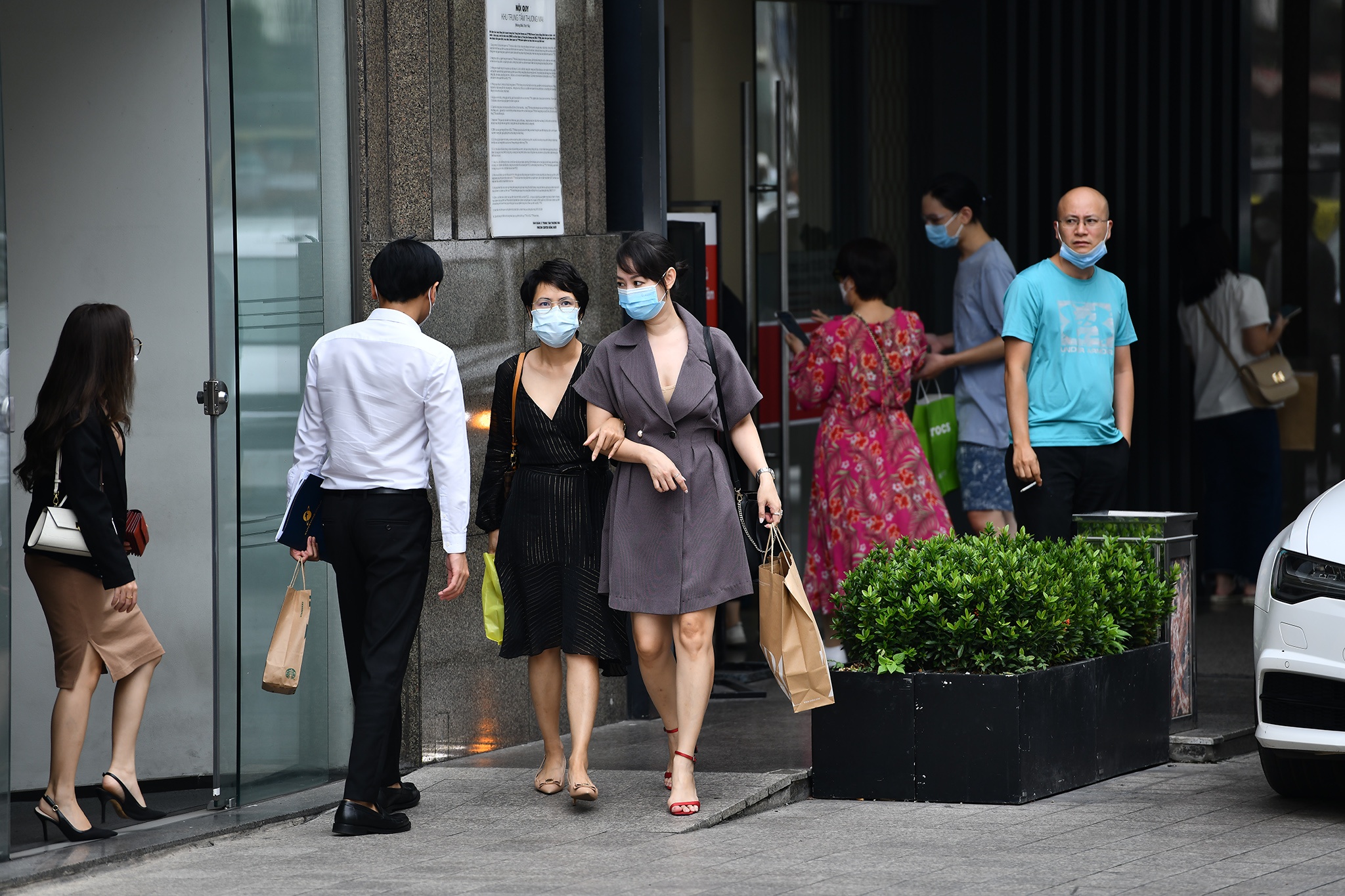 Nguoi dan TP.HCM mua sam dip Black Friday anh 13